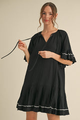 Black Solid Short Sleeve Pocketed Dress