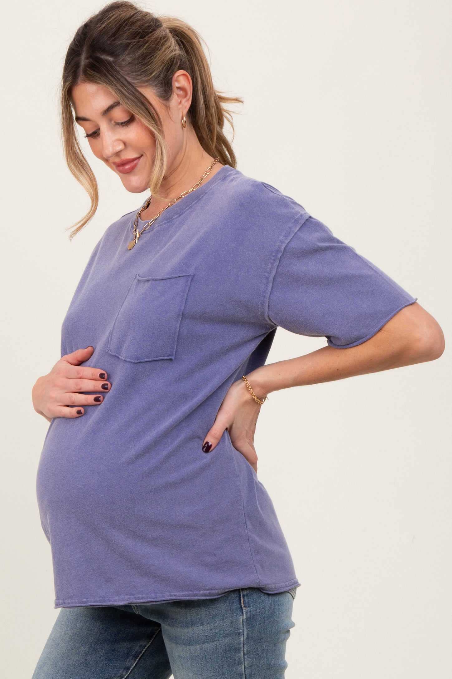 Lavender Short Sleeve Front Pocket Tunic Maternity Top