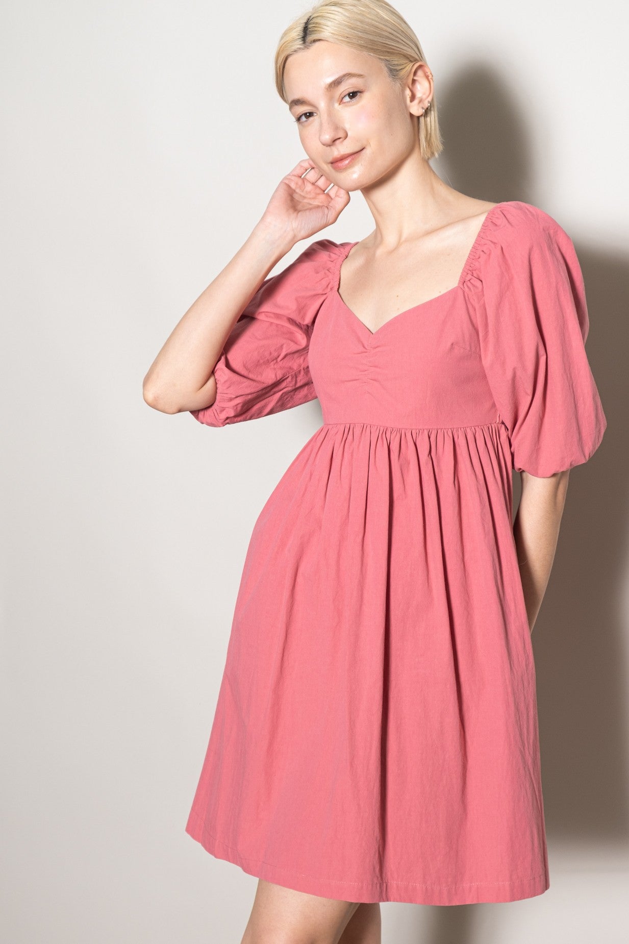 Mauve Sweetheart Neckline Puff Sleeve Dress