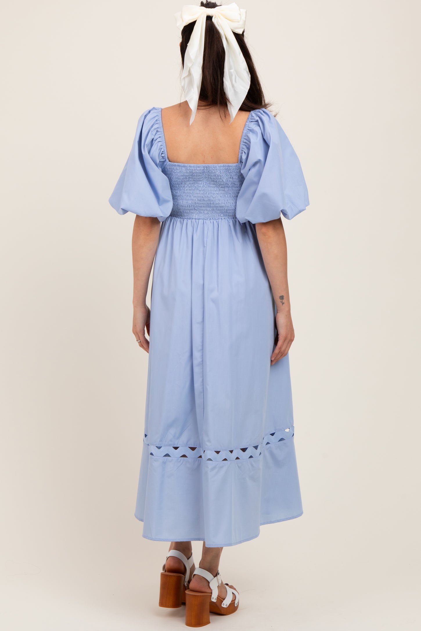 Blue Wavy Trim Puff Sleeve Maternity Midi Dress
