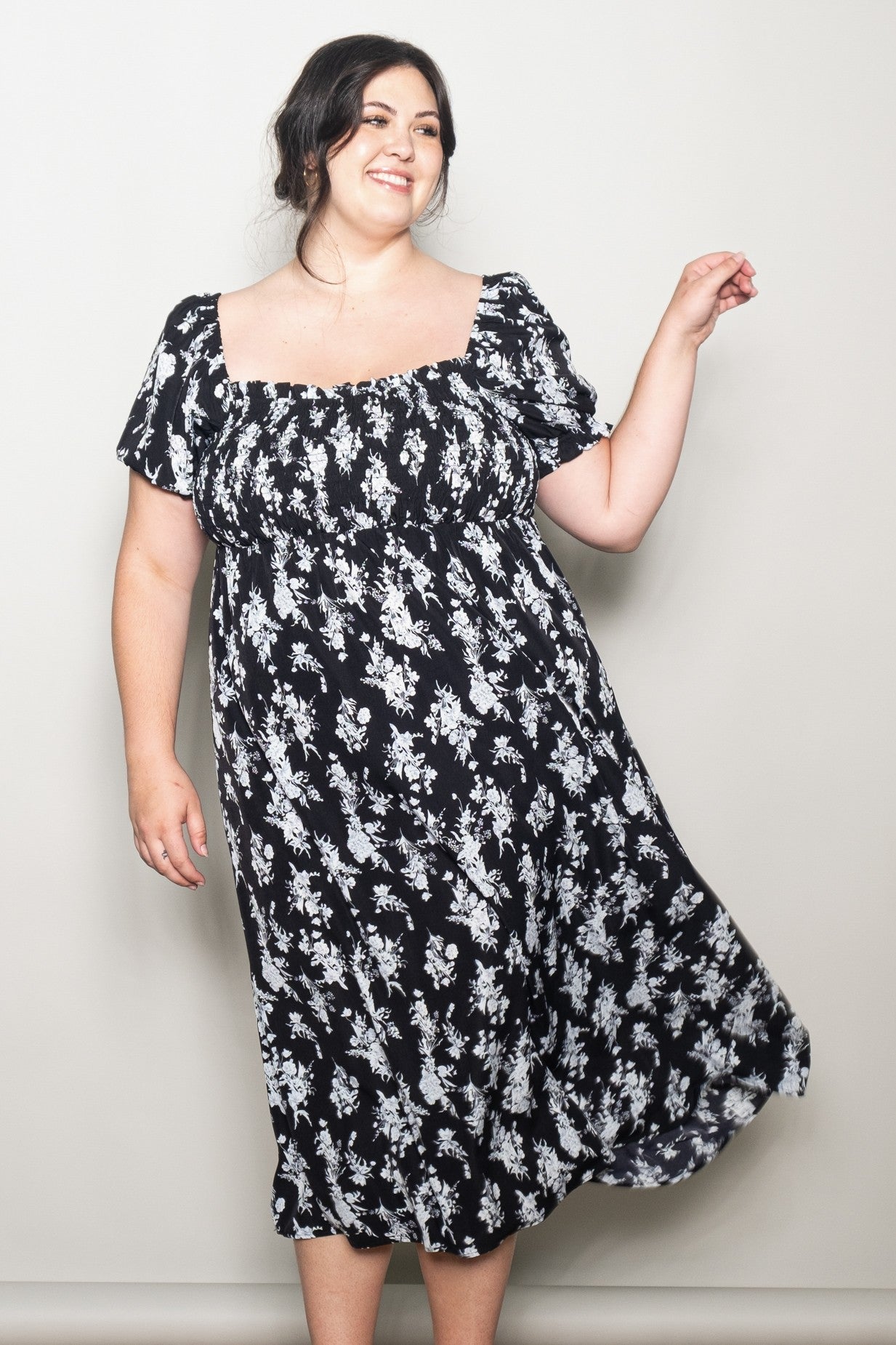 Black Floral Smocked Sweetheart Neckline Plus Midi Dress