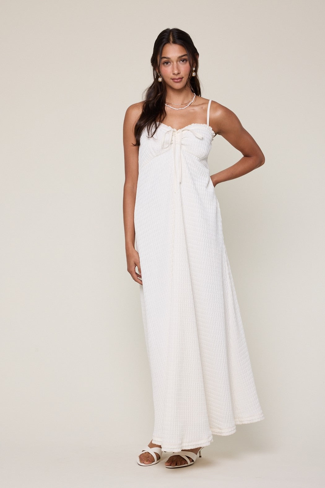 White Waffle Knit Sweetheart Neckline Sleeveless Maxi Dress